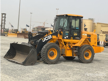 اللودر بعجل JCB