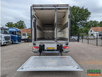 شاحنة الفريزر Scania P230 4x2 Dagcab Euro5 - Koel-VriesBak 8.4m + Carrier Supra 950MT + Laadklep 2000kg: صورة 4