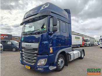 وحدة جر DAF XF 440