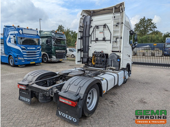 Volvo FH420 4x2 Euro6 FH420 4x2 Globetrotter Euro6 - XLOW / Mega - VEB+ - Double Tanks - Air Suspension (T1539) Volvo FH420 4x2 Euro6 FH420 4x2 Globetrotter Euro6 - XLOW / Mega - VEB+ - Double Tanks - Air Suspension (T1539): صورة 3