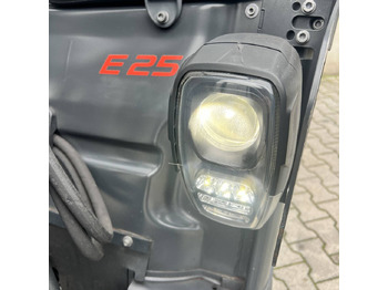 رافعة شوكية كهربائية Linde E25 (387): صورة 2