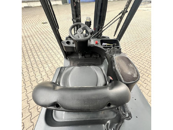 رافعة شوكية كهربائية Linde E25L (387): صورة 5