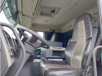 شاحنة صهريج VOLVO FM: صورة 3