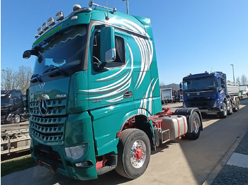 وحدة جر MERCEDES-BENZ Arocs