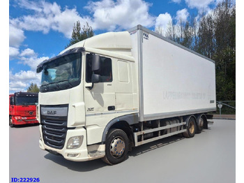 شاحنة صندوق متساوي DAF XF 106 440