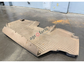 الكابينة والداخلية JOHN DEERE