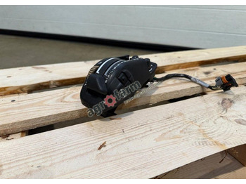 النظام الكهربائي JOHN DEERE