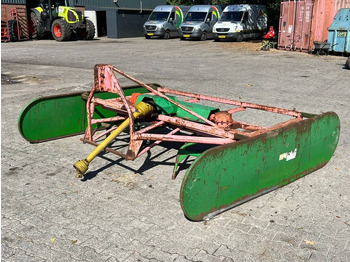 معدات البناء