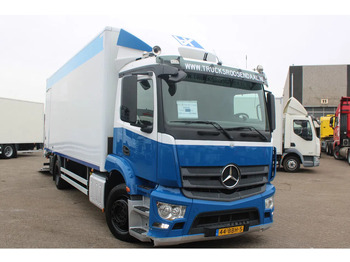 شاحنة مقفلة Mercedes-Benz Antos 360 + euro 6 + lift: صورة 3
