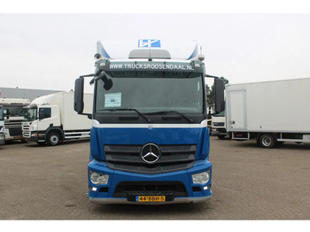شاحنة مقفلة Mercedes-Benz Antos 360 + euro 6 + lift: صورة 2