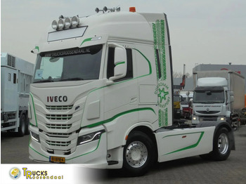 وحدة جر IVECO S-WAY