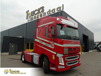 وحدة جر VOLVO FH 460