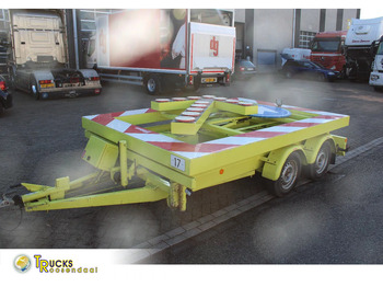 عربة مقطورة TRIAS