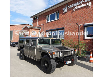 سيارة دفع رباعي