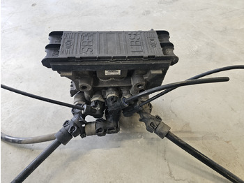 صمام الفرامل SCANIA S, R, P, G / REAR EBS VALVE / 2653385 / K050212: صورة 3