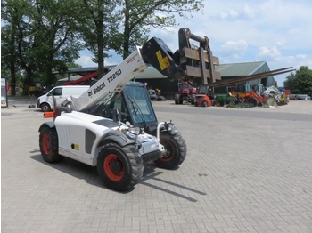 رافعة تلسكوبية BOBCAT T2250: صورة 1
