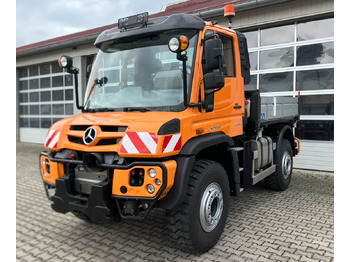 آلية المنفعة/ مركبة خاصة UNIMOG