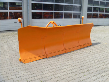 كاسحة ثلوج UNIMOG