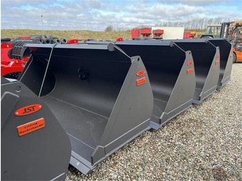 اللودر بعجل VOLVO