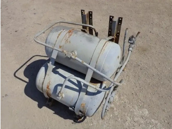 أجزاء الفرامل - شاحنة Volvo Airtanks From Volvo F88-F89: صورة 2