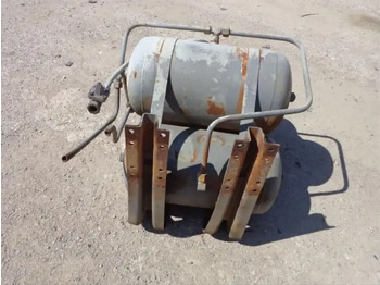 أجزاء الفرامل - شاحنة Volvo Airtanks From Volvo F88-F89: صورة 5