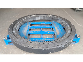 محمل الدوران CASE