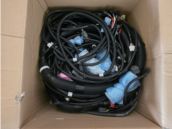 تسخير/ تجميع الكابلات CASE