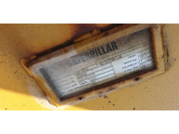 بكت حفار CATERPILLAR