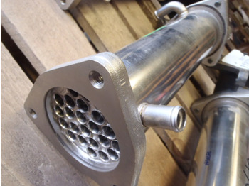 جديدة مبرد EGR - الآلات الزراعية Hitachi 8976067173 - 87605866: صورة 2 جديدة مبرد EGR - الآلات الزراعية Hitachi 8976067173 - 87605866: صورة 2