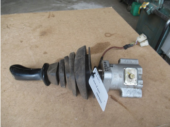 الكابينة والداخلية HITACHI