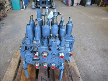 صمام هيدروليكي NEW HOLLAND