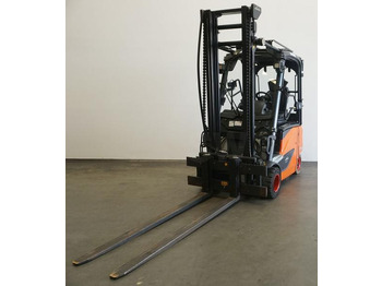رافعة شوكية كهربائية LINDE E20