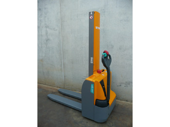 آلة التكديس JUNGHEINRICH