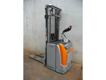 آلة التكديس STILL