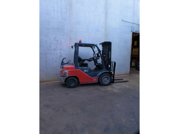 رافعة شوكية تعمل بالغاز Toyota 02-8FGF30 MATRICULADA: صورة 2