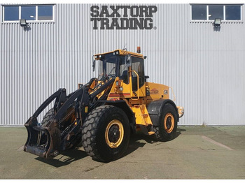 اللودر بعجل