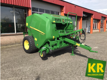 مكنة JOHN DEERE