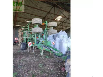 المحراث AMAZONE