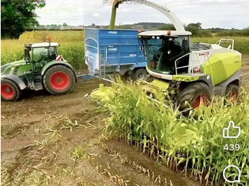 حصادة الأعلاف CLAAS Jaguar 870