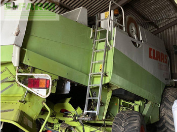حصادة موحَّدة CLAAS Lexion 460