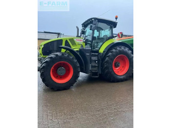 جرار CLAAS Axion 930