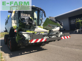 حصادة الذرة CLAAS