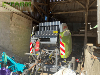 مكبس البالات المستطيله CLAAS