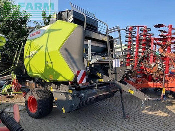مكبس البالات المستطيله CLAAS