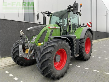 جرار FENDT 724 Vario