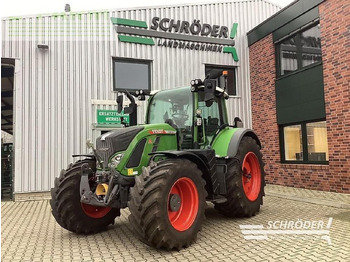 جرار FENDT 724 Vario
