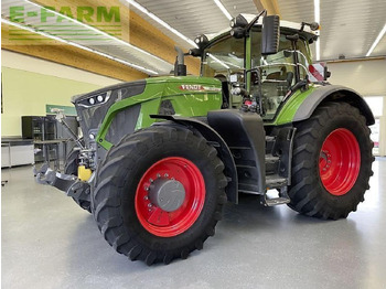 جرار FENDT 933 Vario