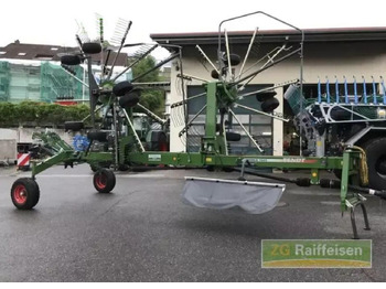 آلة تيبيس العشب/ آلة جمع العشب FENDT