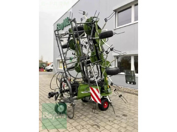 آلة تيبيس العشب/ آلة جمع العشب FENDT