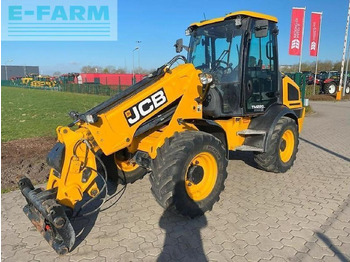 رافعة تلسكوبية JCB